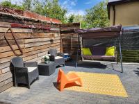 Retro House ogród prywatny parking x 2 i stacja ładowania parter - Ferienwohnung Przemyśl