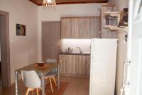 The Graffiti House - B&B Glyfáda