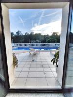 Camera King con Vista Piscina