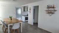 Moderno Depto 5 con cochera - B&B