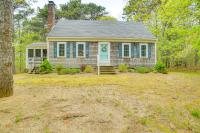 1/2 Mi to Cooks Brook Beach: Cape Cod Gem w/ Deck - Chambres d'hôtes Eastham