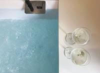 Historic Charm with Whirlpool - Motta Apartments - Bed and Breakfast