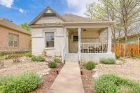 Walk to Dtwn Home with Vintage Charm in Cañon City! - Ferienwohnung Canon City