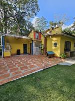 Casa Amarela, Refúgio na natureza Rota do vinho - B&B São Roque