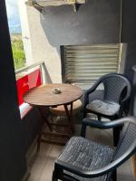 Center Apartment-Modern,FamilyHeaven,Bus Station - Chambres d'hôtes Skopje