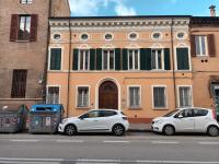 Relax a due passi dal castello - B&B Ferrara