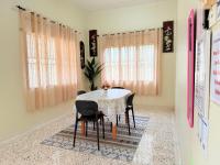 Bella Homestay Budget Ayer Keroh - 4 Bedrooms, 15 minutes to town - Chambres d'hôtes Kampung Bukit Katil