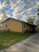 Yellow dream house - 3 min from highway, sauna, big private parking - Ferienwohnung