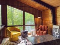 Designer Family Retreat I Pools, Lakes, Fire Pit - B&B Lake Ariel