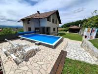 Djuric Vacation House - B&B Laktaši