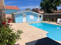 Maison avec piscine quartier pinède de conteau - B&B La Teste-de-Buch