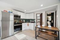 Keefe Korner AC Parking Walk to Beach - B&B