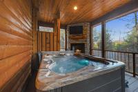 Twilight Pines - Dreamy Cabin w Hot Tub & optional Kids Loft - B&B