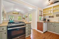 Half Mile to Private Association Beach - B&B Eastham