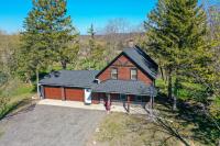 Snowmobile and Explore! Charming Kewaunee Hideaway - B&B Kewaunee