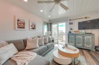 Walk to Beach and Marsh Condo in Murrells Inlet - Bed and Breakfast Myrtle Beach