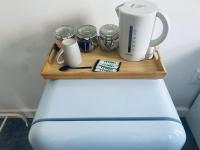 Igloo Magnolia Room Stay I Breakfast I Free Parking - Bed and Breakfast Leeds