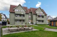 Comfortable and Renovated Apartment - Sunny balcony, Central, Free parking - B&B