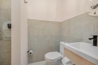 Superior One-Bedroom Apartment