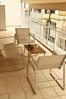 Apollo & Nike 1952-2025 - Ferienwohnung Athen