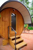 Deluxe Room (2 Adults + 1 Child)