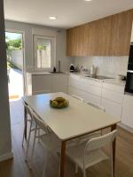 Casa con piscina en Santiago a 10 min del centro - B&B Santiago de Compostela