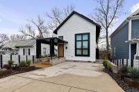 Modern Amenities Downtown - Raleigh Craftsman - B&B