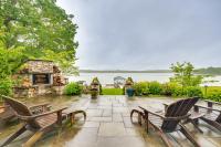 Luxe Family Home on Orange Lake with Private Dock! - Chambres d’hôtes Newburgh