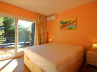 Casa en Primera Línea de Mar con Acceso Directo a Playa y Vistas Espectaculares - ES-228-176 - B&B Llançà