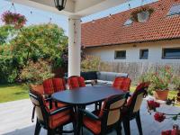 Boni Nyaralóház Balatonboglár - B&B Balatonboglár