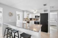 Island Mojo - B&B Holmes Beach