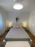 Apartamento de 2 dormitorios con balcón