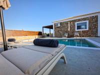 Mandilaria stone house - B&B Afántou