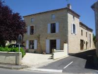 Le Grenier 1 Rue Verte Tusson 16140 France - B&B