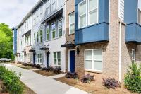 2 Mi to Uptown Charlotte Townhome with Balconies! - Chambres d’hôtes Charlotte