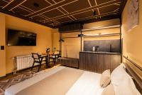 Suite with Hot Tub