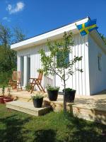 Nybyggd gäststuga - B&B Färjestaden