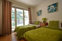 Apartamento de 2 dormitorios con balcón y vistas al mar