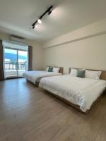 Quadruple Room with Private Bathroom