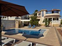 Fantástica Villa Familiar en La Marina - B&B