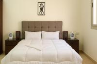 820 · 2BR Townhouse Bath TV Backyard - Chambres d’hôtes Ash Shaykh Zuwayd
