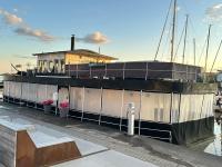 Norrbyskär HouseBoat with a view! - Bed and Breakfast Västerås