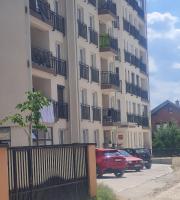 Affordable and Fully Furnished Apartment Fushë Kosovë, Ground Floor - Chambres d'hôtes Kosovo Polje