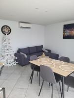 Duplex avec Parking - Bed and Breakfast Chassieu