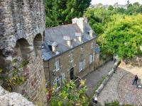 Le Cocon - La Vue des Remparts- Historical center - B&B Dinan