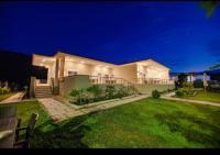 Tzekos Studios - B&B