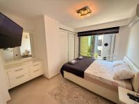 Appartamento con 2 Camere da Letto e Vista Mare