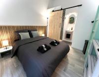 T1 neufs climatisés sur-équipés - Bed and Breakfast Avignon