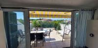 Apartment Jarak Center Makarska - Bed and Breakfast Makarska