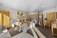 Studio with Spa Bath - Lilac Studio